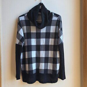 Nic & Lulu Black/White Check Cowl Neck Sweater Size Medium